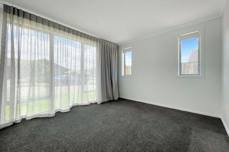 Photo of property in 2/4 Bostonkip Crescent, Fitzroy, Hamilton, 3282