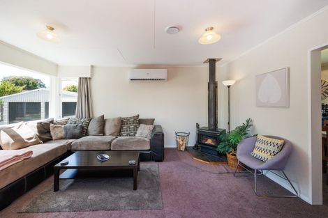 Photo of property in 14 Motuoapa Place, Kelvin Grove, Palmerston North, 4414
