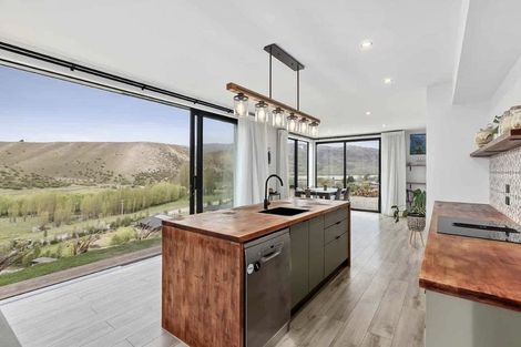 Photo of property in 2 Judare Drive, Lowburn, Cromwell, 9384