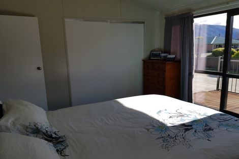 Photo of property in 47 Lawson Burrows Crescent, Te Anau, 9600