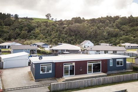 Photo of property in 13 Alf Simpson Drive, Whitianga, 3510