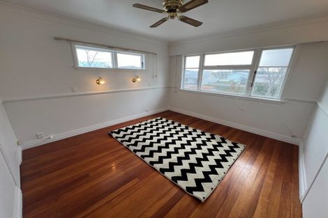 Photo of property in 6 Milson Line, Roslyn, Palmerston North, 4414