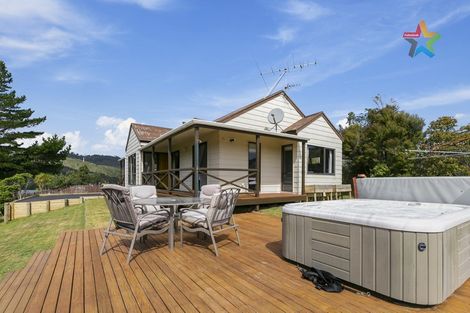 Photo of property in 136 Holborn Drive, Stokes Valley, Lower Hutt, 5019