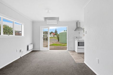 Photo of property in 16 Hydrabad Drive, Waitarere Beach, Levin, 5510