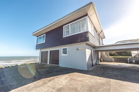 Photo of property in 8 Kapiti Terrace, Castlecliff, Whanganui, 4501