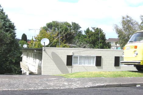 Photo of property in 4/23 Lancaster Road, Beach Haven, Auckland, 0626