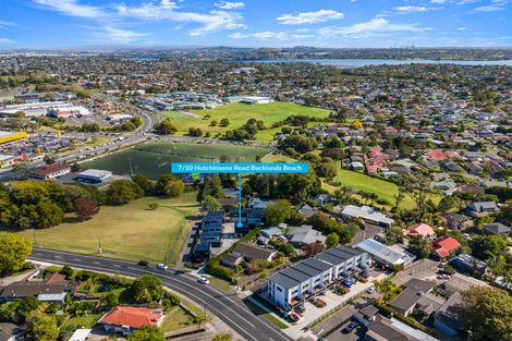 Photo of property in 2/10 Hutchinsons Road, Bucklands Beach, Auckland, 2014