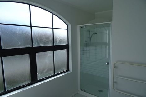 Photo of property in 1 Norwood Place, Johnsonville, Wellington, 6037