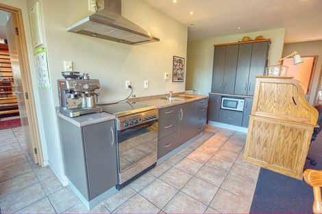 Photo of property in 165 Cashmere Bay Road, Moana, 7875