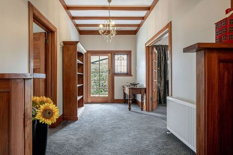 Photo of property in 24 Elmira Avenue, Hokowhitu, Palmerston North, 4410