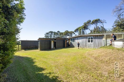 Photo of property in 35a Fork Road, Kumeu, 0891