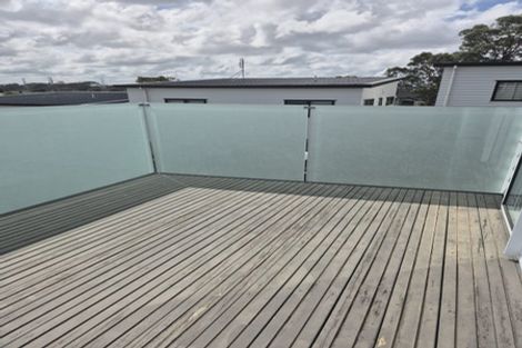 Photo of property in 36 Albrecht Avenue, Mount Roskill, Auckland, 1041