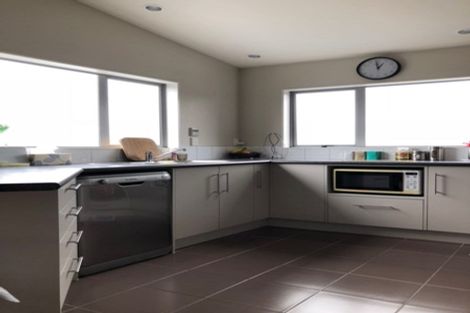 Photo of property in 17a Sandybrow, Churton Park, Wellington, 6037