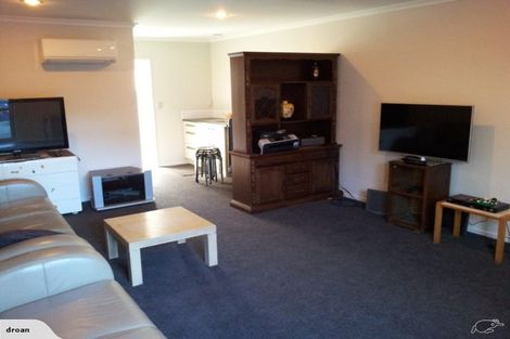 Photo of property in 27 Zara Court, Windsor Park, Auckland, 0632