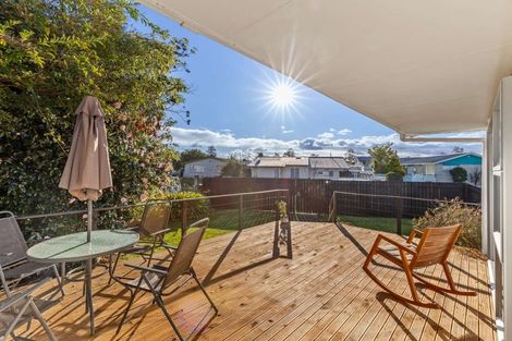 Photo of property in 42 Geraldine Crescent, Cloverlea, Palmerston North, 4412