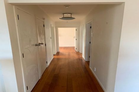 Photo of property in 1/44 College Road, Northcote, Auckland, 0627