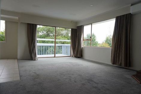 Photo of property in 62 Weatherly Road, Torbay, Auckland, 0630