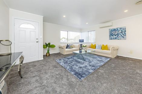 Photo of property in 8 Justamere Place, Weymouth, Auckland, 2103