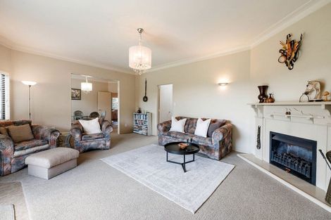 Photo of property in 51 Taylor Street, Cambridge, 3434