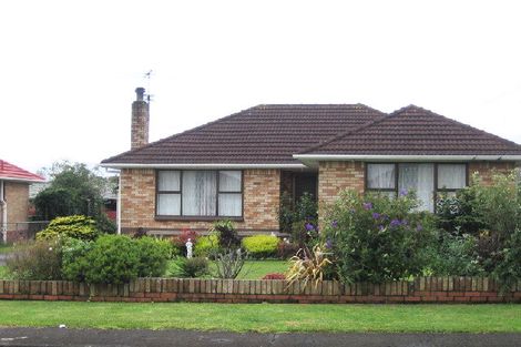 Photo of property in 23 Sunnyside Crescent, Papatoetoe, Auckland, 2025