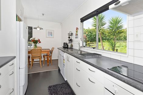 Photo of property in 62 Hamilton Drive, Waiuku, 2123