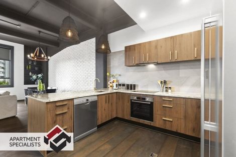 Photo of property in 22 Emily Place, Bellevue, Tauranga, 3110