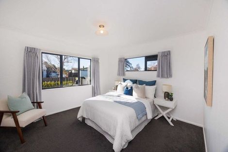 Photo of property in 2 Pinedale Parade, Milson, Palmerston North, 4414
