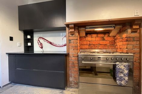 Photo of property in 112 Aro Street, Aro Valley, Wellington, 6021