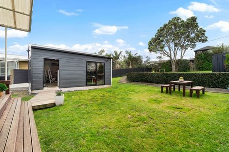 Photo of property in 71 Wallace Road, Mangere Bridge, Auckland, 2022