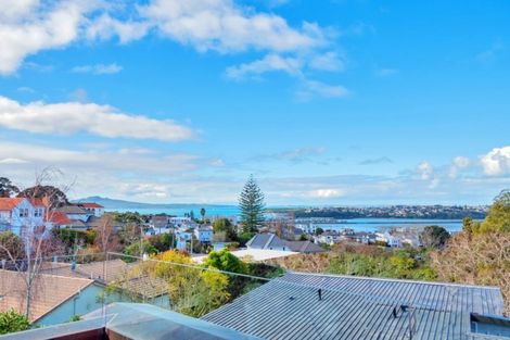 Photo of property in 9a Cathedral Place, Parnell, Auckland, 1052