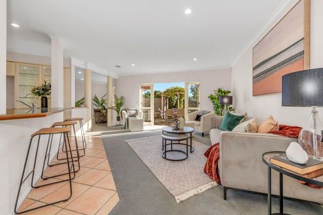 Photo of property in 12 Ballycullanie Place, Dannemora, Auckland, 2016