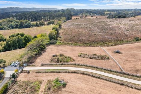 Photo of property in 101 Wintour Road, Waimauku, 0881