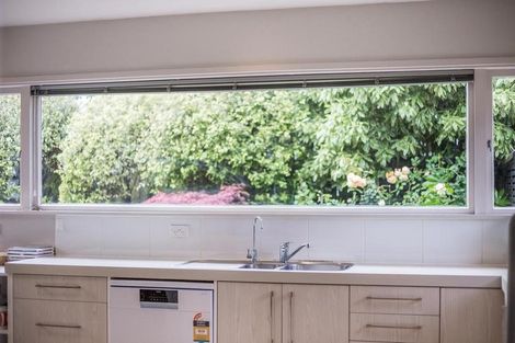 Photo of property in 15 Tawa Street, Waikanae, 5036