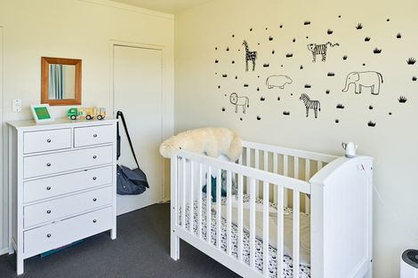 Photo of property in 125 Waddington Drive, Naenae, Lower Hutt, 5011