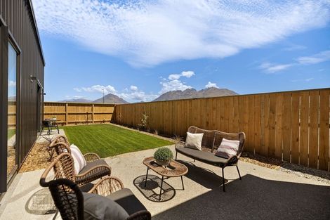 Photo of property in 44 Forage Road, Jacks Point, 9371