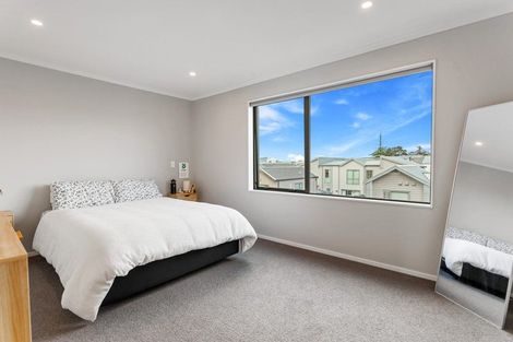 Photo of property in 6/4 Matimati Place, Hobsonville, Auckland, 0616