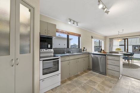 Photo of property in 128 Boucher Avenue, Te Puke, 3119