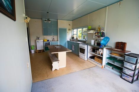 Photo of property in 83 Stanners Street, Eltham, 4322