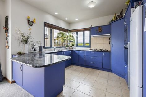 Photo of property in 55 Royal Oak Drive, Kelvin Grove, Palmerston North, 4414