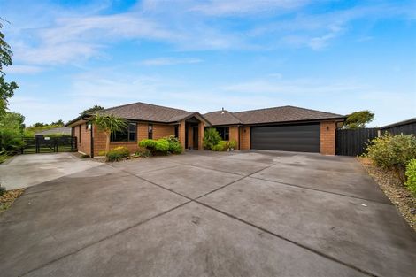 Photo of property in 15 Wentworth Lane, Waiwhakaiho, New Plymouth, 4312