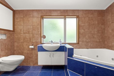 Photo of property in 18 Marion Street, Macandrew Bay, Dunedin, 9014