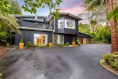 Photo of property in 834 West Coast Road, Waiatarua, Auckland, 0604