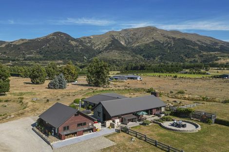 Photo of property in 22 Grayburn Lane, Albert Town, Wanaka, 9382
