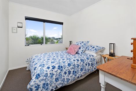 Photo of property in 62 Hamilton Drive, Waiuku, 2123