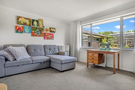 Photo of property in 18 Kaipara Lake Road, South Head, Helensville, 0874