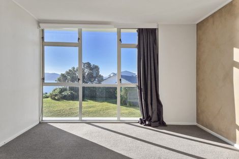 Photo of property in 23 Rangitane Street, Maupuia, Wellington, 6022