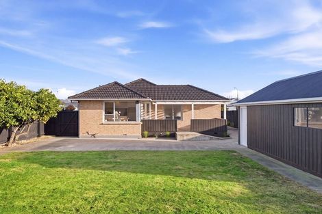 Photo of property in 51 Bickerton Street, Wainoni, Christchurch, 8061
