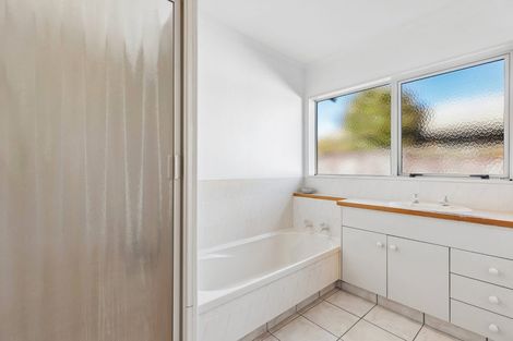 Photo of property in 23 Lotus Avenue, Mount Maunganui, 3116