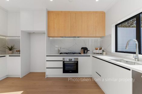 Photo of property in 6b Edendale Road, Somerville, Auckland, 2014
