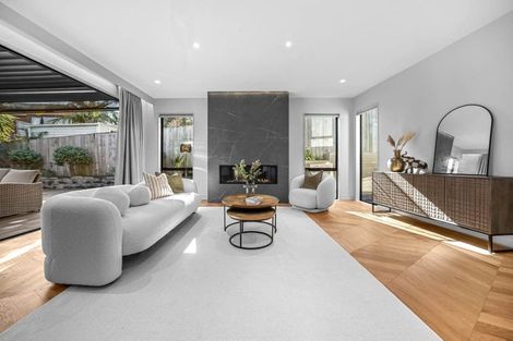 Photo of property in 3a Westbourne Road, Murrays Bay, Auckland, 0630